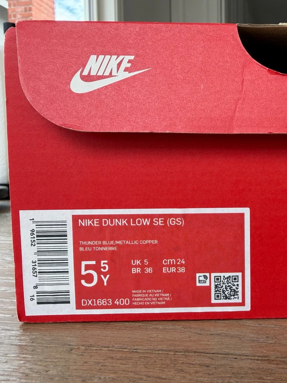 *BRAND NEW* Nike Dunk Low SE (GS) Thunder Blue/Copper Swoosh